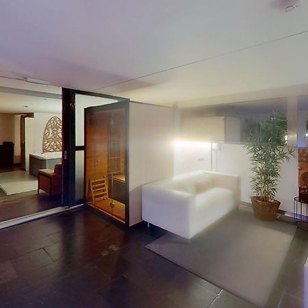 Nice And Cosy Place With Jacuzzi And Sauna To Relax In The Centre Of Antwerp Exterior photo